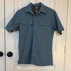 Croft & Barrow Men's Slate Quick Dry Button Down Shirt
